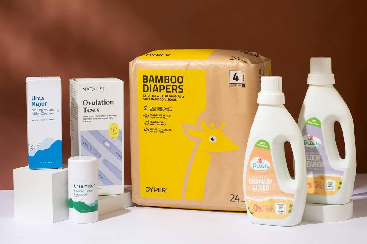 Close-up photo of organic certification label on pad packaging