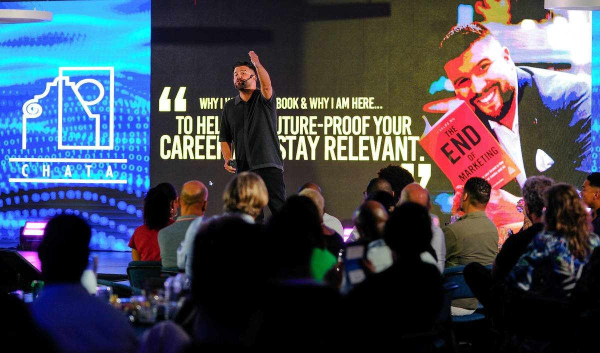 Author and global keynote speaker presents “The End of Marketing” during a live audience session focused on brand loyalty, relevance, and the rise of disruptive marketing.