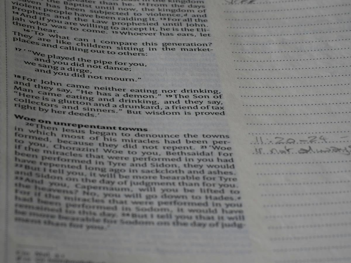 close up, bokeh, bible, new testament, christian, history, text, reading, bible study, devotions, christianity, scripture, Matthew, Synoptic Gospel, Gospel,